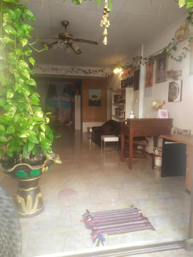 חוף ג'ומטיין Artem'S Guesthouse מראה חיצוני תמונה
