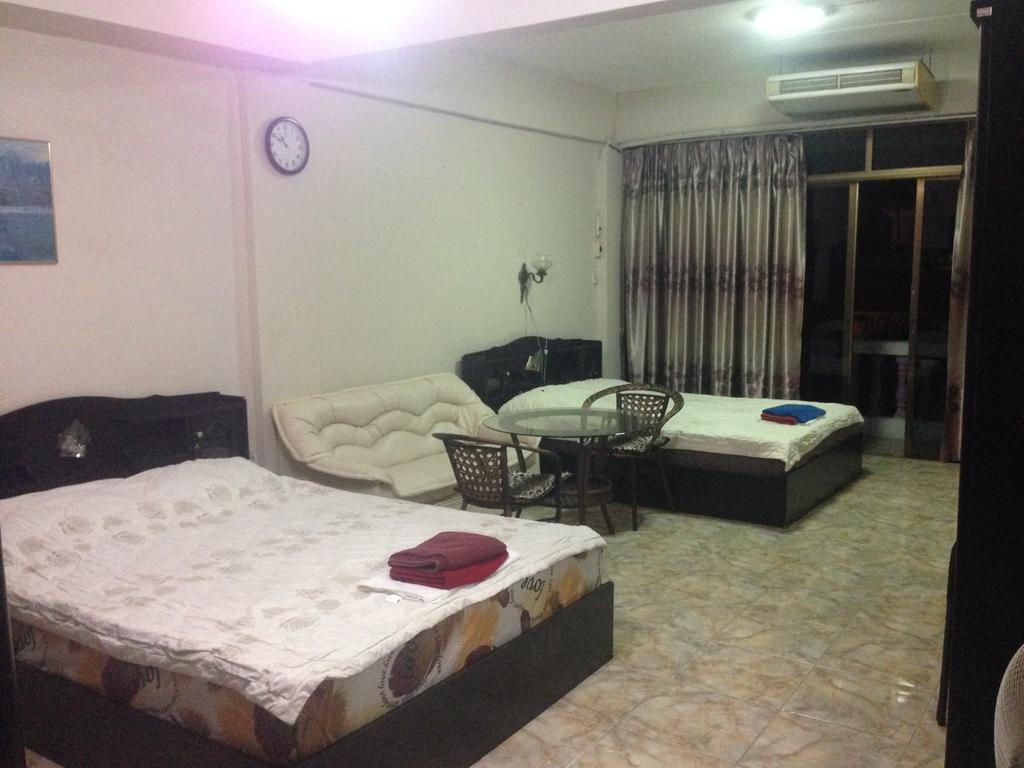חוף ג'ומטיין Artem'S Guesthouse מראה חיצוני תמונה