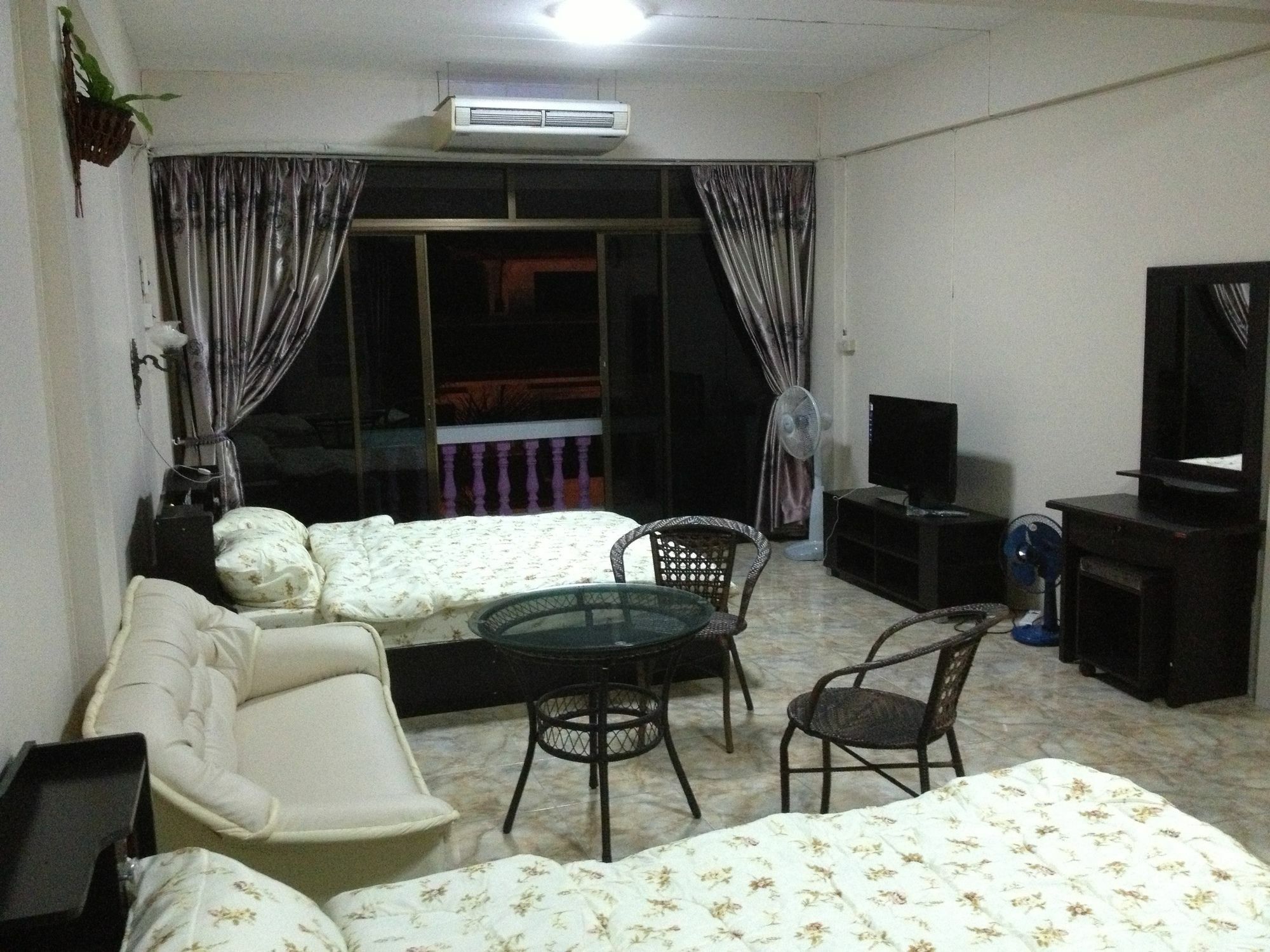חוף ג'ומטיין Artem'S Guesthouse מראה חיצוני תמונה
